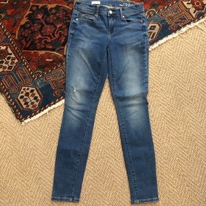 GAP Women’s Legging Jeans • 25R